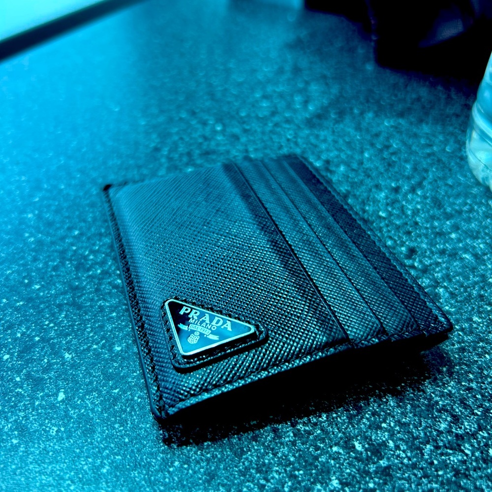 Men’s Prada Wallet - Elegant Leather Design - Batman Vibes